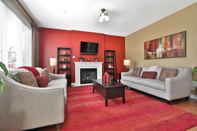 571 Nairn Circ, House detached with 4 bedrooms, 5 bathrooms and 2 parking in Milton ON | Image 3