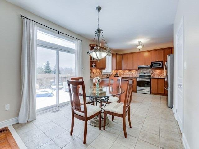 3384 Springflower Way, House detached with 5 bedrooms, 4 bathrooms and 4 parking in Oakville ON | Image 5