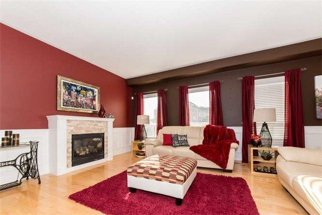 1722 Badgley Dr, House detached with 4 bedrooms, 4 bathrooms and 2 parking in Oshawa ON | Image 13