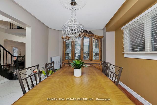 23 Kirk Dr, House detached with 5 bedrooms, 5 bathrooms and 7 parking in Brampton ON | Image 9