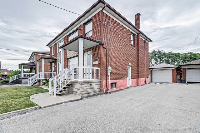 106 Giltspur Dr, House semidetached with 3 bedrooms, 2 bathrooms and 5 parking in Toronto ON | Image 21