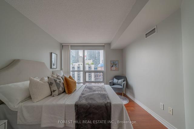 1702 - 763 Bay St, Condo with 1 bedrooms, 1 bathrooms and 1 parking in Toronto ON | Image 14