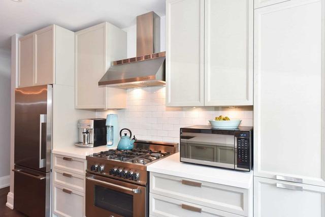 2b - 1733 Bathurst St, Condo with 3 bedrooms, 2 bathrooms and 1 parking in Toronto ON | Image 4