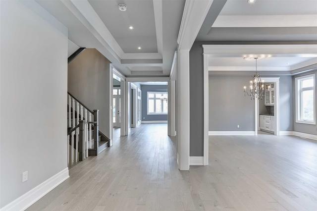 23 Petrolia Crt, House detached with 5 bedrooms, 7 bathrooms and 5 parking in Richmond Hill ON | Image 16