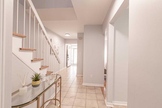 7 Posthorn Grve, House detached with 4 bedrooms, 4 bathrooms and 4 parking in Toronto ON | Image 23