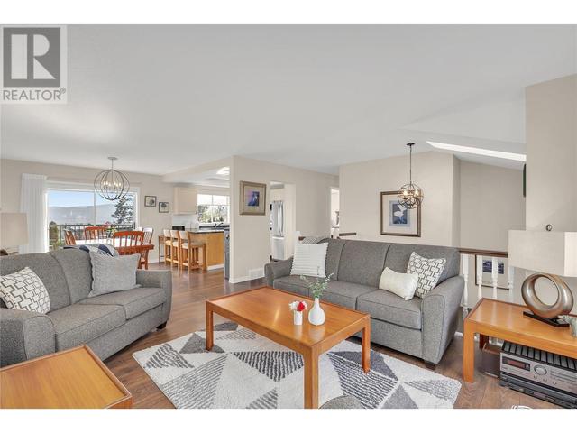 2701 Guidi Road, House detached with 3 bedrooms, 2 bathrooms and 6 parking in West Kelowna BC | Image 15