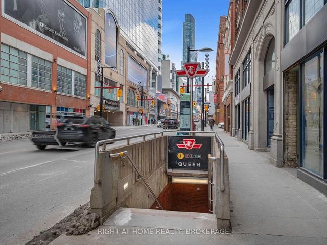 5607 - 197 Yonge St, Condo with 1 bedrooms, 1 bathrooms and 0 parking in Toronto ON | Image 12