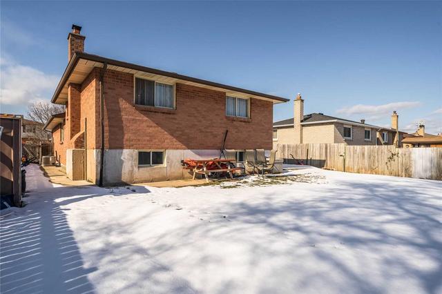 61 Juniper Dr, House detached with 3 bedrooms, 2 bathrooms and 5 parking in Hamilton ON | Image 20