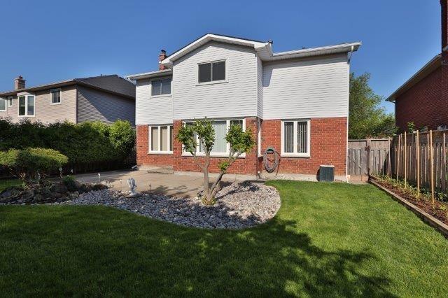 2409 Butternut Cres, House detached with 4 bedrooms, 3 bathrooms and 2 parking in Burlington ON | Image 19