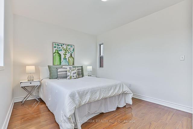 435 Margueretta St, House detached with 3 bedrooms, 2 bathrooms and 1.5 parking in Toronto ON | Image 6