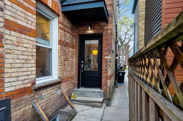 296 Euclid Ave, House semidetached with 4 bedrooms, 3 bathrooms and 2 parking in Toronto ON | Image 11