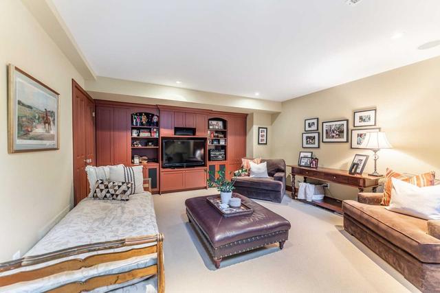 98 Blythwood Rd, House detached with 8 bedrooms, 5 bathrooms and 6 parking in Toronto ON | Image 17