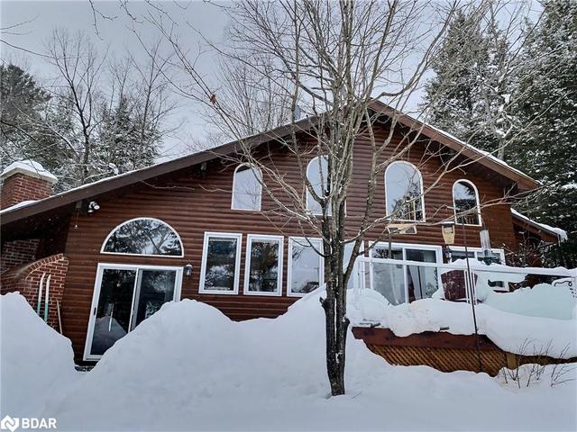 26 Taylor Island, House detached with 3 bedrooms, 2 bathrooms and null parking in Gravenhurst ON | Image 1