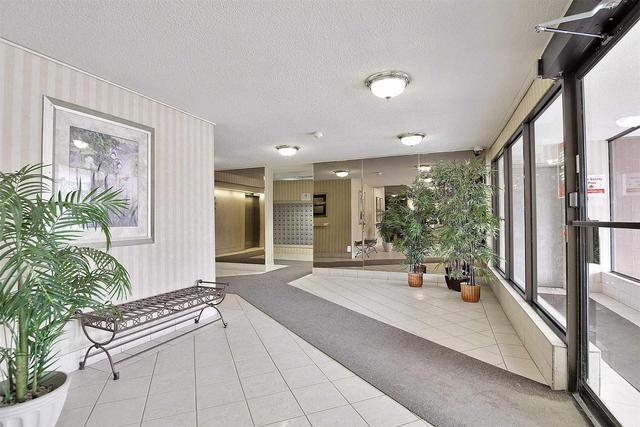 612 - 18 Knightsbridge Rd, Condo with 3 bedrooms, 2 bathrooms and 1 parking in Brampton ON | Image 4
