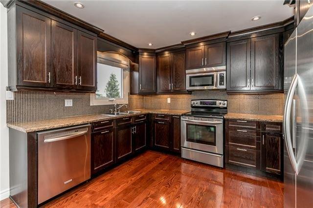 416 Alex Doner Dr, House detached with 3 bedrooms, 4 bathrooms and 4 parking in Newmarket ON | Image 9