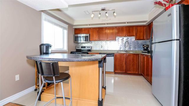 Unit 7 - 87 Goodwin Dr, Condo with 2 bedrooms, 1 bathrooms and 1 parking in Barrie ON | Image 8