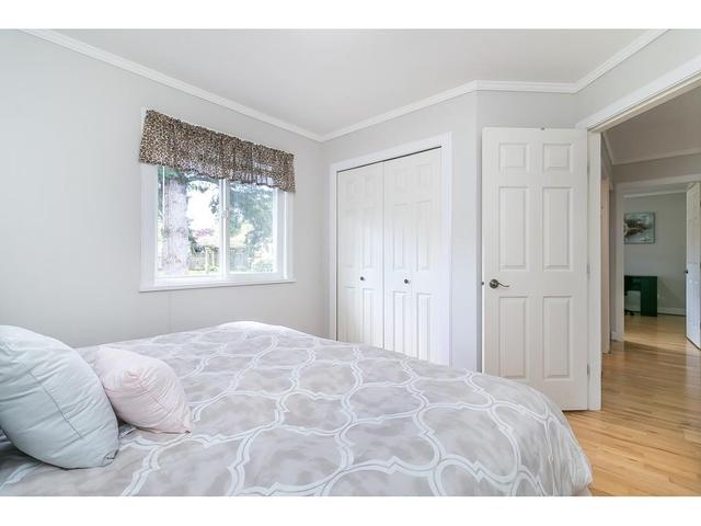 9387 163 Street, House detached with 7 bedrooms, 4 bathrooms and 6 parking in Surrey BC | Image 32