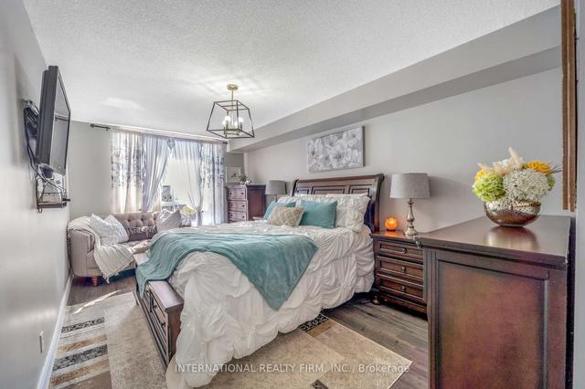 409 - 1000 The Esplanade N, Condo with 2 bedrooms, 2 bathrooms and 1 parking in Pickering ON | Image 13