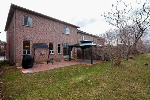 2265 Emprire Cres, House detached with 3 bedrooms, 3 bathrooms and 4 parking in Burlington ON | Image 33