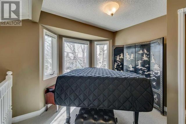 159 Woodhaven Place Sw, House detached with 4 bedrooms, 3 bathrooms and 4 parking in Calgary AB | Image 27