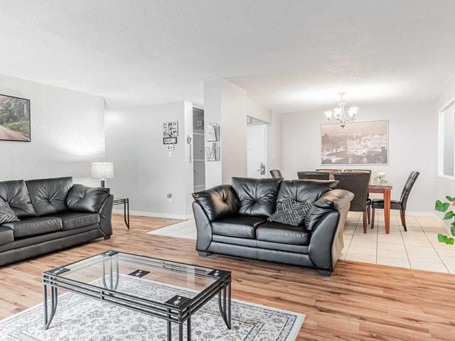 1110 - 20 Mississauga Valley Blvd, Condo with 3 bedrooms, 2 bathrooms and 1 parking in Mississauga ON | Image 5