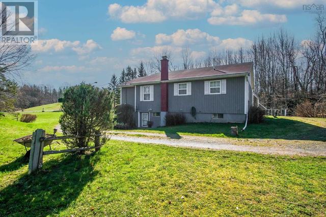 180 Dill Road, House detached with 2 bedrooms, 2 bathrooms and null parking in West Hants NS | Image 2