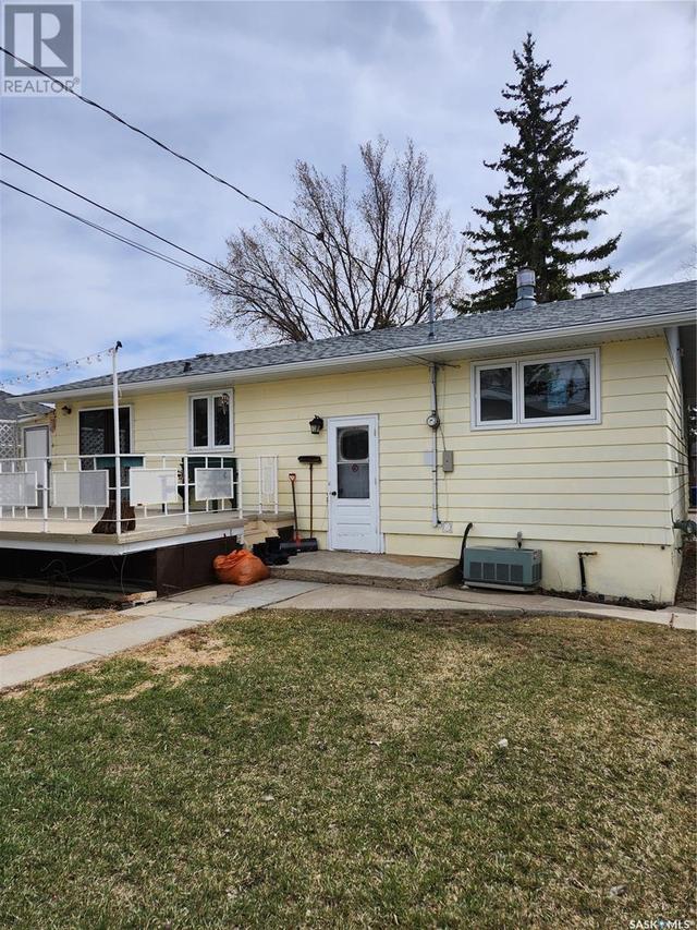 54 Grandview Street E, House detached with 4 bedrooms, 2 bathrooms and null parking in Moose Jaw SK | Image 18