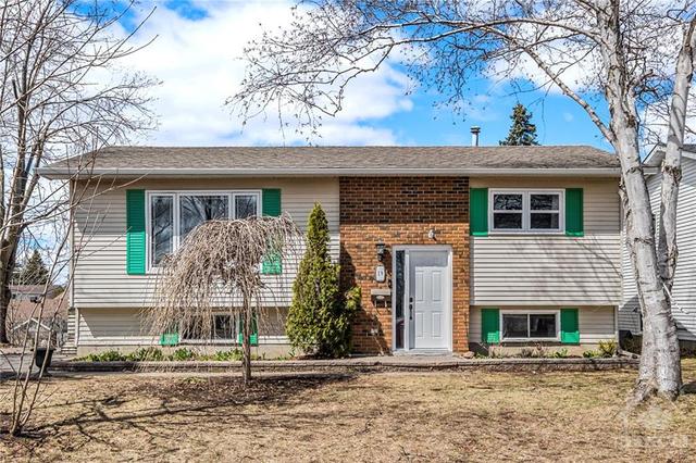 19 Alexander Street, House detached with 4 bedrooms, 2 bathrooms and 4 parking in Carleton Place ON | Image 1