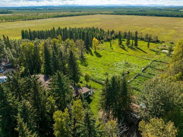 384040 22 Highway, House detached with 5 bedrooms, 2 bathrooms and 3 parking in Clearwater County AB | Image 32