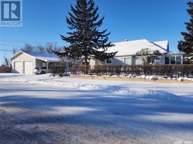 373 3rd Avenue E, House detached with 3 bedrooms, 2 bathrooms and null parking in Melville SK | Image 24