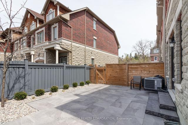 40 Hiawatha Crt, House attached with 3 bedrooms, 4 bathrooms and 2 parking in Vaughan ON | Image 28