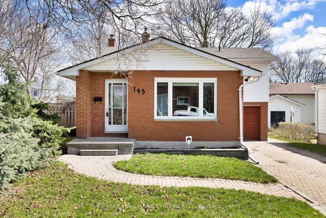 143 Peel St, House detached with 3 bedrooms, 2 bathrooms and 11 parking in Barrie ON | Image 1