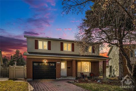 6234 St Albans Court, House detached with 4 bedrooms, 3 bathrooms and 3 parking in Ottawa ON | Card Image