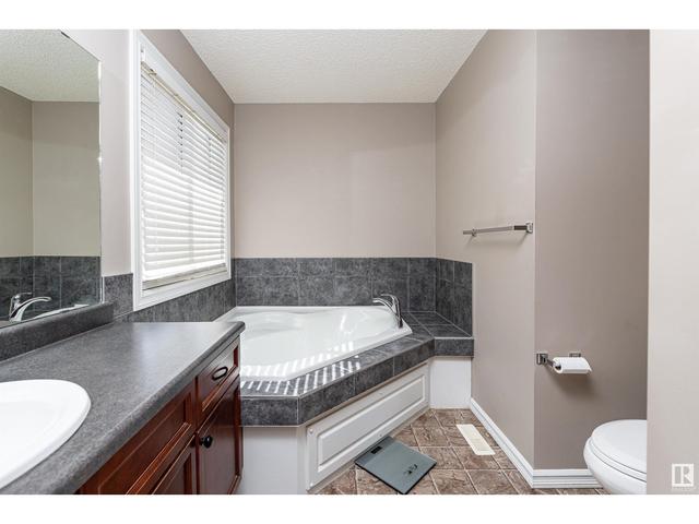 8903 180 Av Nw, House detached with 4 bedrooms, 2 bathrooms and null parking in Edmonton AB | Image 38