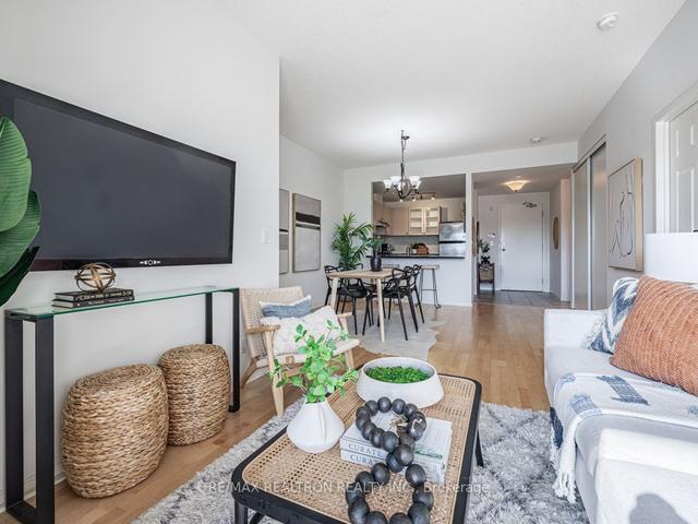208 - 778 Sheppard Ave W, Condo with 2 bedrooms, 2 bathrooms and 1 parking in Toronto ON | Image 7