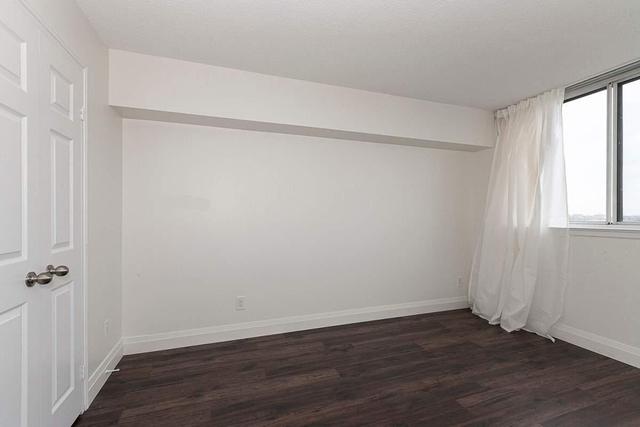 1205 - 880 Dundas St W, Condo with 1 bedrooms, 1 bathrooms and 1 parking in Mississauga ON | Image 11