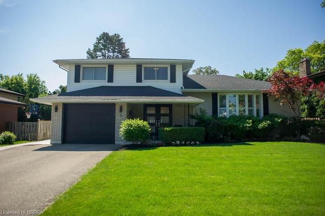 5 Japonica Crescent, House detached with 4 bedrooms, 2 bathrooms and 5 parking in Brantford ON | Image 1