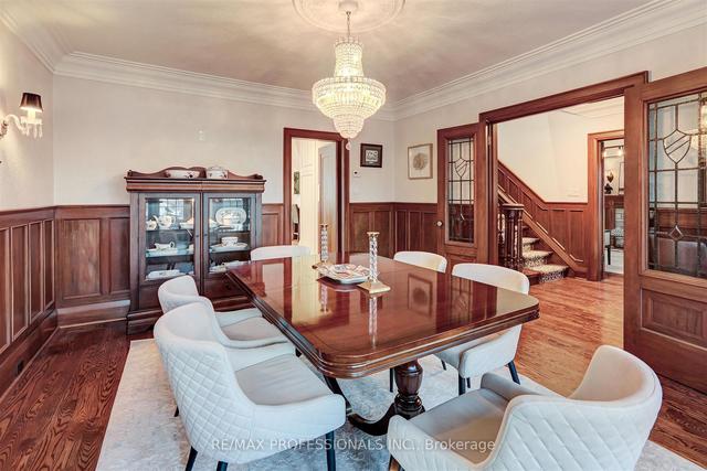 22 The Kingsway, House detached with 4 bedrooms, 6 bathrooms and 7 parking in Toronto ON | Image 39