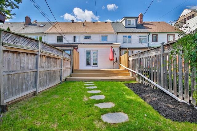 toronto - 233 Sixth St, House attached with 3 bedrooms, 2 bathrooms and 2 parking in Toronto ON | Image 21
