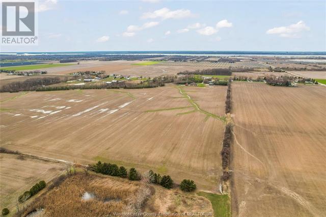 3705 Concession Rd 3, House detached with 5 bedrooms, 4 bathrooms and null parking in Amherstburg ON | Image 48