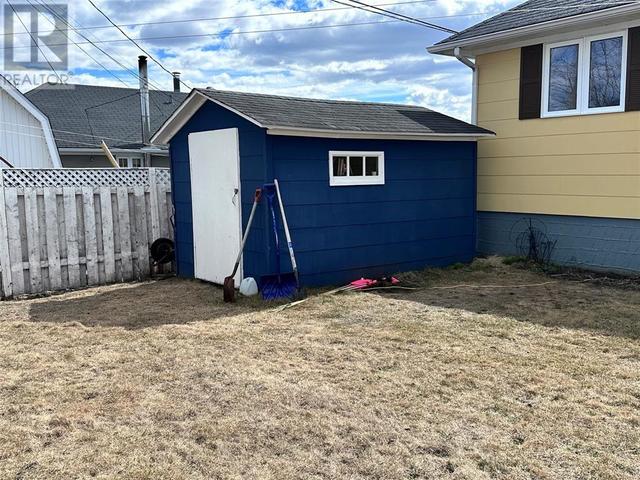 401 Nascopie Avenue, House detached with 3 bedrooms, 2 bathrooms and null parking in Labrador City NL | Image 21