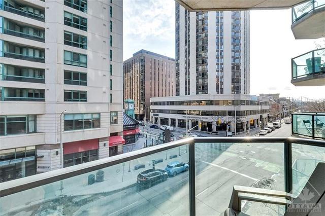 404 - 445 Laurier Avenue W, Condo with 2 bedrooms, 2 bathrooms and 1 parking in Ottawa ON | Image 30