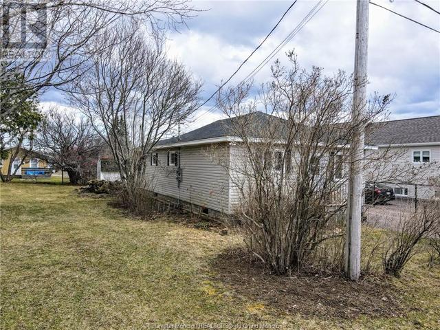 24 Jarvis, House detached with 3 bedrooms, 1 bathrooms and null parking in Shediac P NB | Image 10