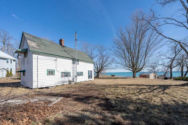 103 Victoria Beach Rd, House detached with 3 bedrooms, 1 bathrooms and 4 parking in Cramahe ON | Image 2
