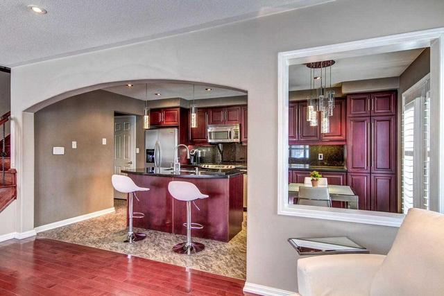 80 Dougherty Cres, House attached with 3 bedrooms, 3 bathrooms and 2 parking in Whitchurch Stouffville ON | Image 28