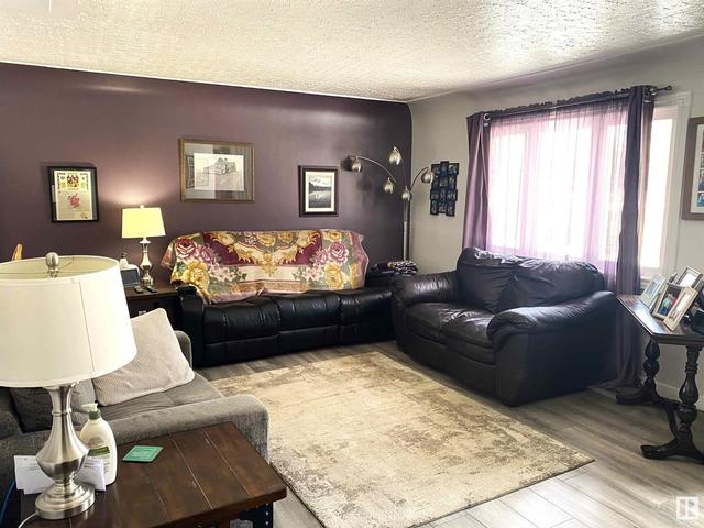 4808 50 St, House detached with 4 bedrooms, 1 bathrooms and null parking in Breton AB | Image 9