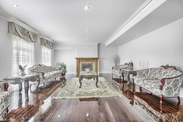 23 Morris Crt, House detached with 9 bedrooms, 8 bathrooms and 13 parking in Brampton ON | Image 39