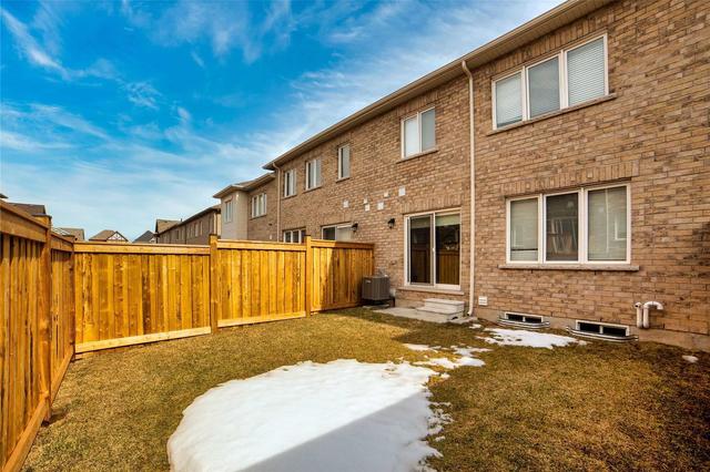 297 Jean Landing, House attached with 3 bedrooms, 3 bathrooms and 2 parking in Milton ON | Image 15