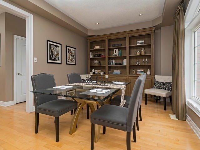 Th 4 - 581 Scarlett Rd, Townhouse with 3 bedrooms, 4 bathrooms and 2 parking in Toronto ON | Image 8