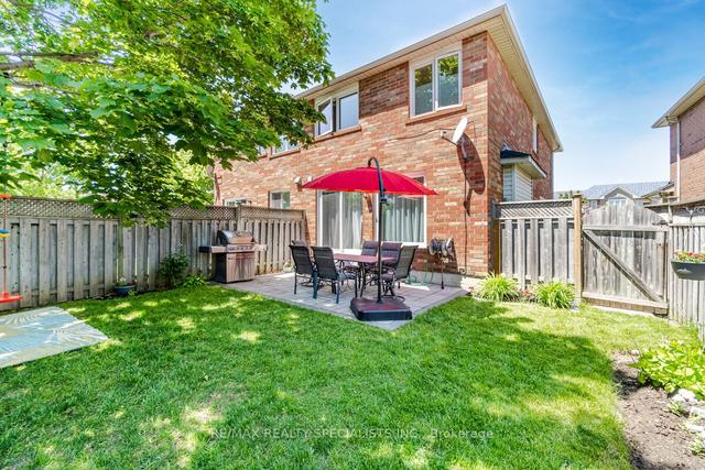 3400 Snowball Rd, House semidetached with 3 bedrooms, 3 bathrooms and 5 parking in Mississauga ON | Image 20
